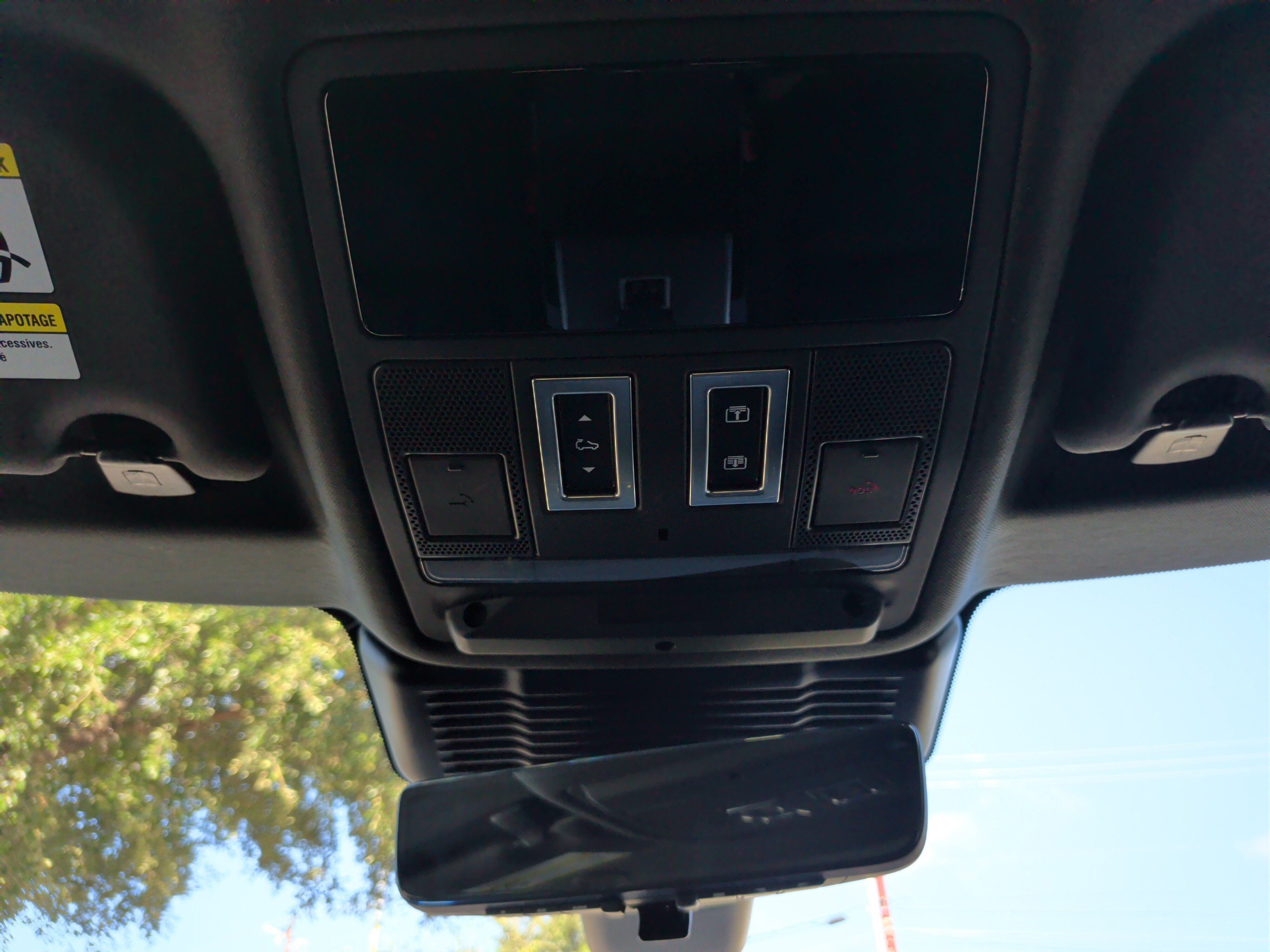 Used 2024 Land Rover Range Rover Evoque Dynamic SE AWD/4WD image 30