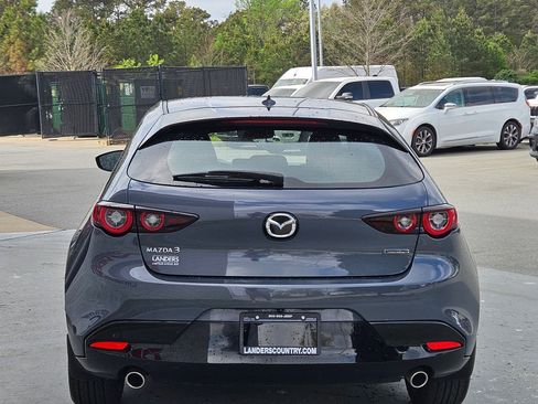 Used 2022 MAZDA MAZDA3 s FWD image 6