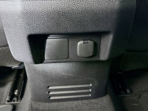 Used 2026 Toyota Tacoma SR5 image 23