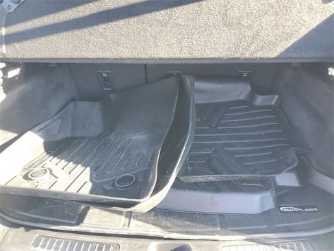 Used 2020 Cadillac XT4 Sport w/ Cold Weather Package image 9