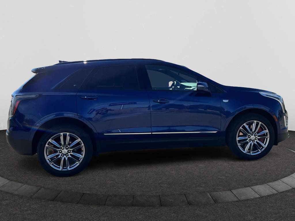 Certified 2026 Cadillac XT5 Sportv w/ LPO, Floor Liner Package AWD/4WD image 5