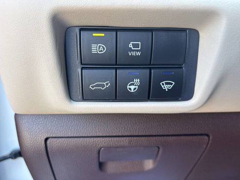 Used 2021 Toyota Highlander Platinum image 36