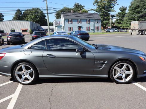 Used 2013 Mercedes-Benz SL 550 image 5