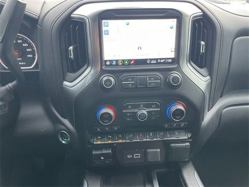 Used 2020 Chevrolet Silverado 1500 LTZ w/ LTZ Premium Package image 6