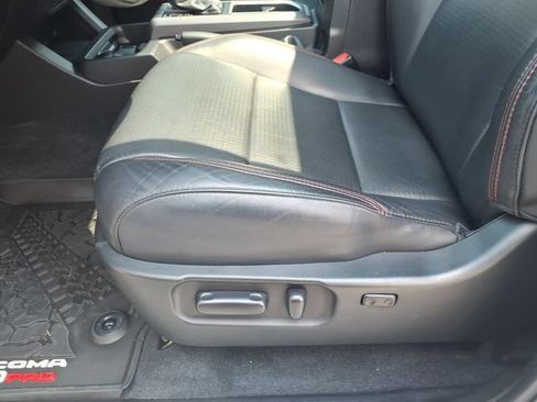 Used 2023 Toyota Tacoma TRD Pro AWD/4WD image 12
