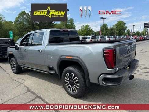 New 2026 GMC Sierra 2500 Denali Ultimate AWD/4WD image 3