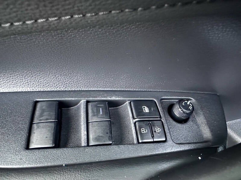 Used 2004 Jeep Wrangler 4WD image 17