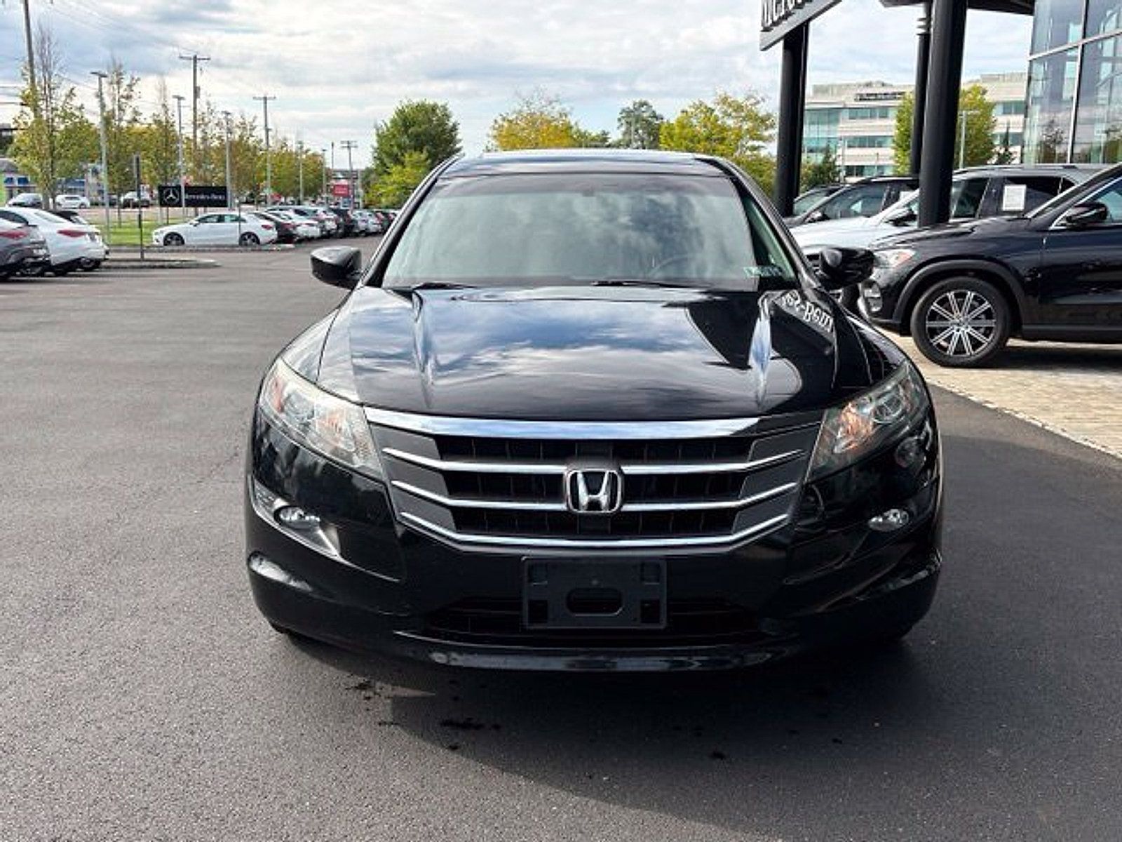 Used 2011 Honda Crosstour EX-L image 2