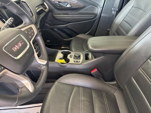 Used 2023 GMC Terrain Denali image 18