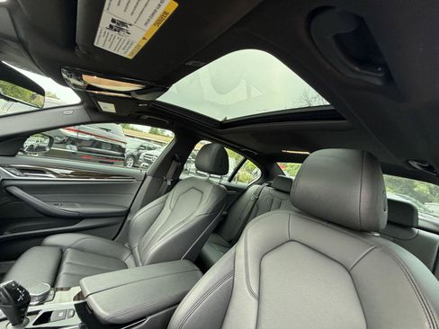 Used 2019 BMW 530i xDrive w/ Convenience Package AWD/4WD image 25
