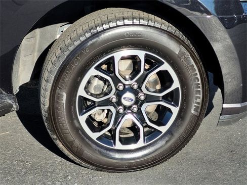 Certified 2024 Ford Expedition Max XLT image 12