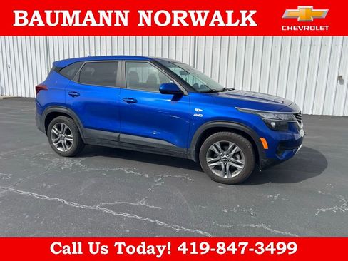 Used 2023 Kia Seltos LX image 12