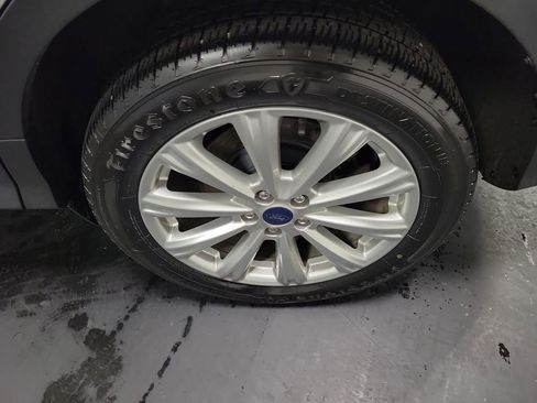 Used 2019 Ford Escape SEL image 11