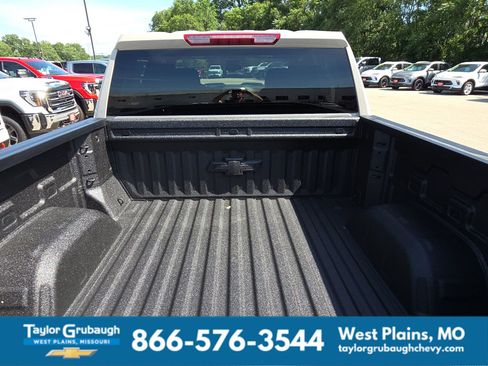 New 2026 Chevrolet Silverado 1500 Custom Trail Boss AWD/4WD image 8