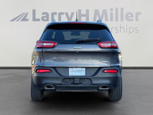 Used 2018 Jeep Cherokee Latitude Plus w/ Trailer Tow Group image 5