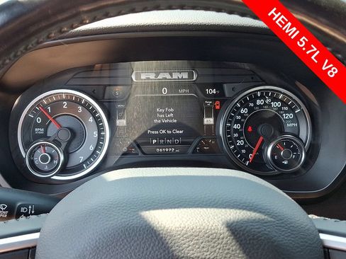 Used 2022 RAM 1500 Big Horn AWD/4WD image 19