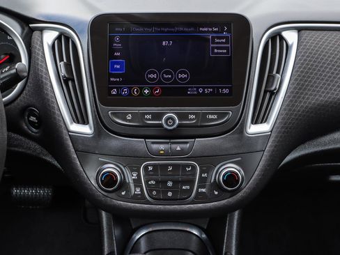 Used 2023 Chevrolet Malibu LT w/ Driver Confidence Package image 28