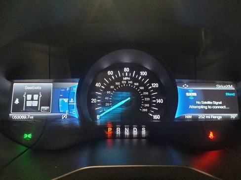 Used 2024 Ford Edge Titanium image 23