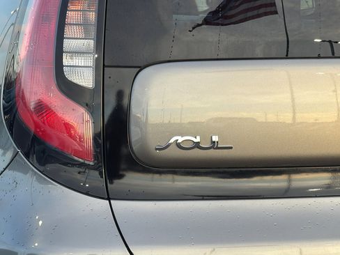 Used 2016 Kia Soul image 25