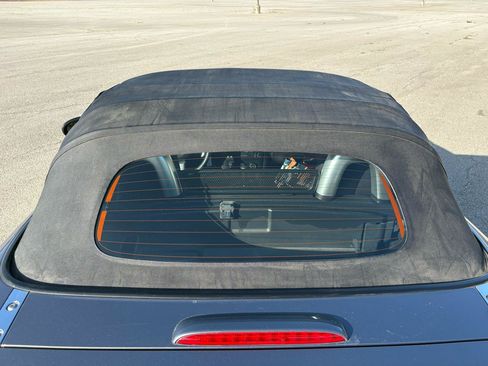 Used 2007 MAZDA MX-5 Miata Sport RWD image 11