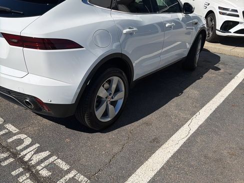 Used 2022 Jaguar E-PACE SE image 5