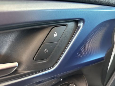 New 2026 Chevrolet Equinox EV LT image 16