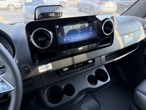 New 2026 Mercedes-Benz Sprinter 2500 image 21