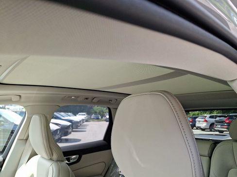 New 2026 Volvo XC60 B5 Ultra w/ Protection Package Premier image 10