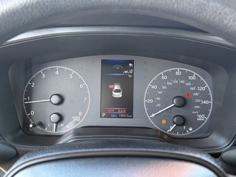 Certified 2025 Toyota Corolla LE FWD image 31