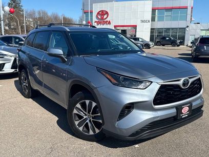 Used 2022 Toyota Highlander XLE