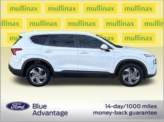 Used 2023 Hyundai Santa Fe SE video 2