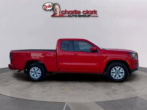 Certified 2023 Nissan Frontier SV w/ Technology Package image 6