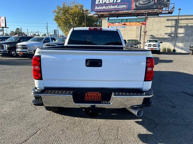 Used 2018 Chevrolet Silverado 2500 LT w/ LT Fleet Convenience Package AWD/4WD image 7