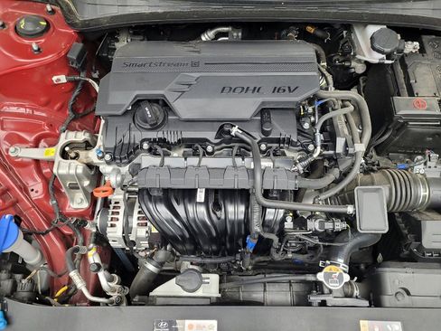 Used 2024 Hyundai Elantra SEL image 30