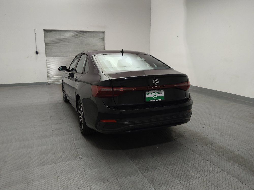 Used 2025 Volkswagen Jetta Sport FWD image 6