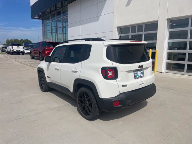 Used 2020 Jeep Renegade Latitude FWD image 5