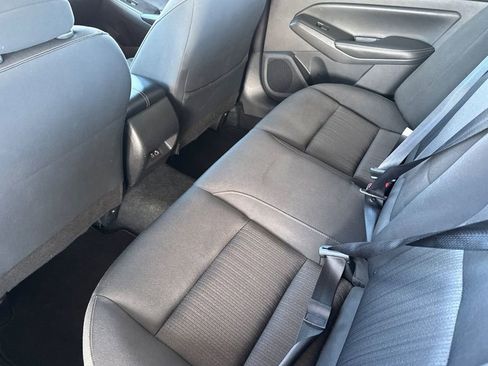 Used 2024 Nissan Altima 2.5 SV image 6