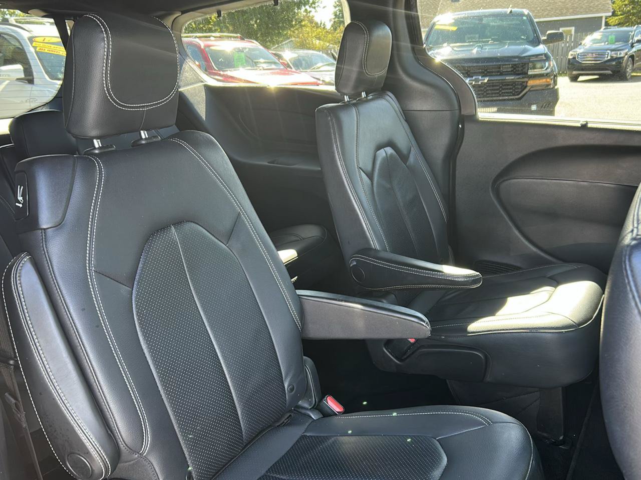 Used 2019 Chrysler Pacifica Touring-L w/ Advanced Safetytec Group FWD image 30