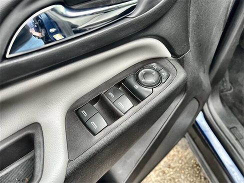 Used 2022 Chevrolet Equinox LS w/ LS Convenience Package image 22