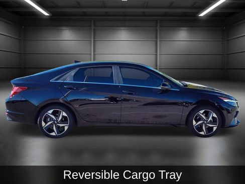 Used 2023 Hyundai Elantra Limited w/ Cargo Package image 8