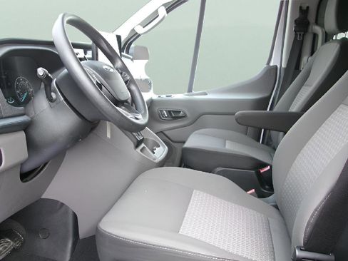 Used 2024 Ford Transit 350 XLT image 10