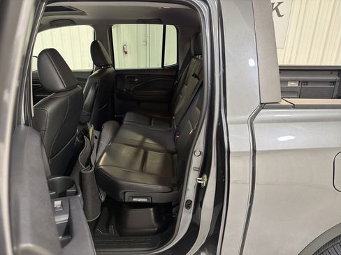 Used 2017 Honda Ridgeline RTL-E image 12