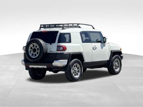 Used 2013 Toyota FJ Cruiser 4WD w/ Convenience Pkg image 3
