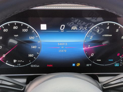 Used 2024 Mercedes-Benz GLC 300 4MATIC image 18