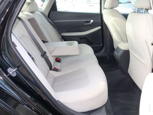 Used 2025 Hyundai Sonata SEL FWD image 23