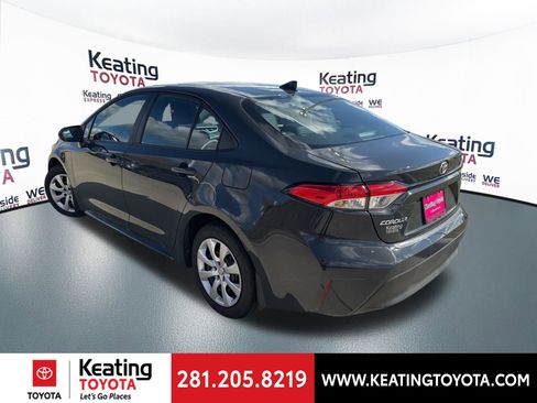 Used 2025 Toyota Corolla LE image 5