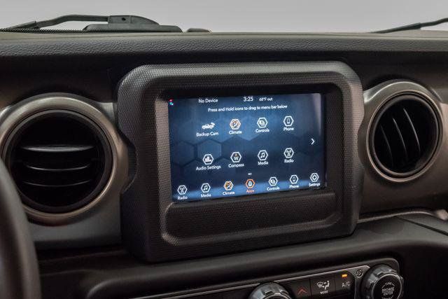 Certified 2023 Jeep Gladiator Sport AWD/4WD image 19