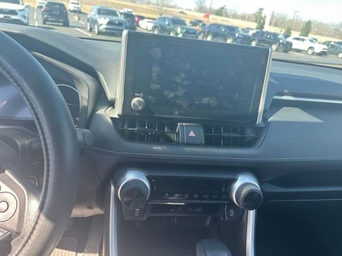 Used 2025 Toyota RAV4 LE image 12