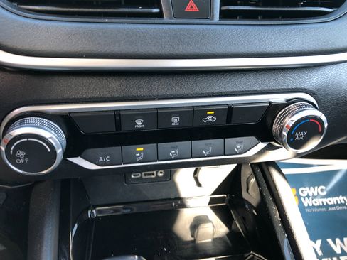 Used 2021 Nissan Altima 2.5 SV image 16