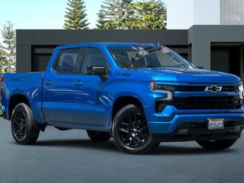 Used 2023 Chevrolet Silverado 1500 RST w/ Rally Edition RWD image 2